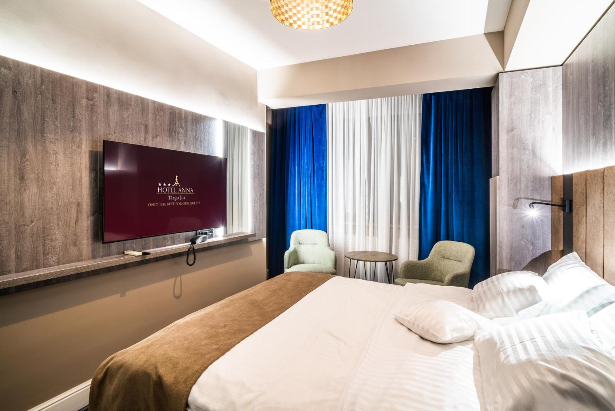 Hotel Anna Târgu Jiu Zewnętrze zdjęcie