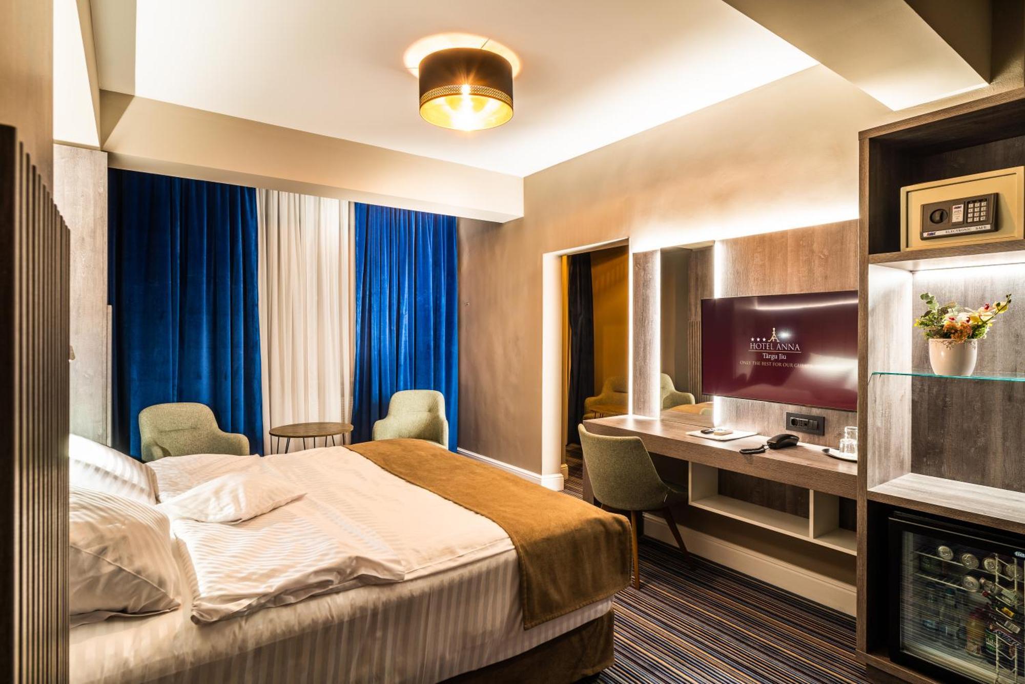 Hotel Anna Târgu Jiu Zewnętrze zdjęcie