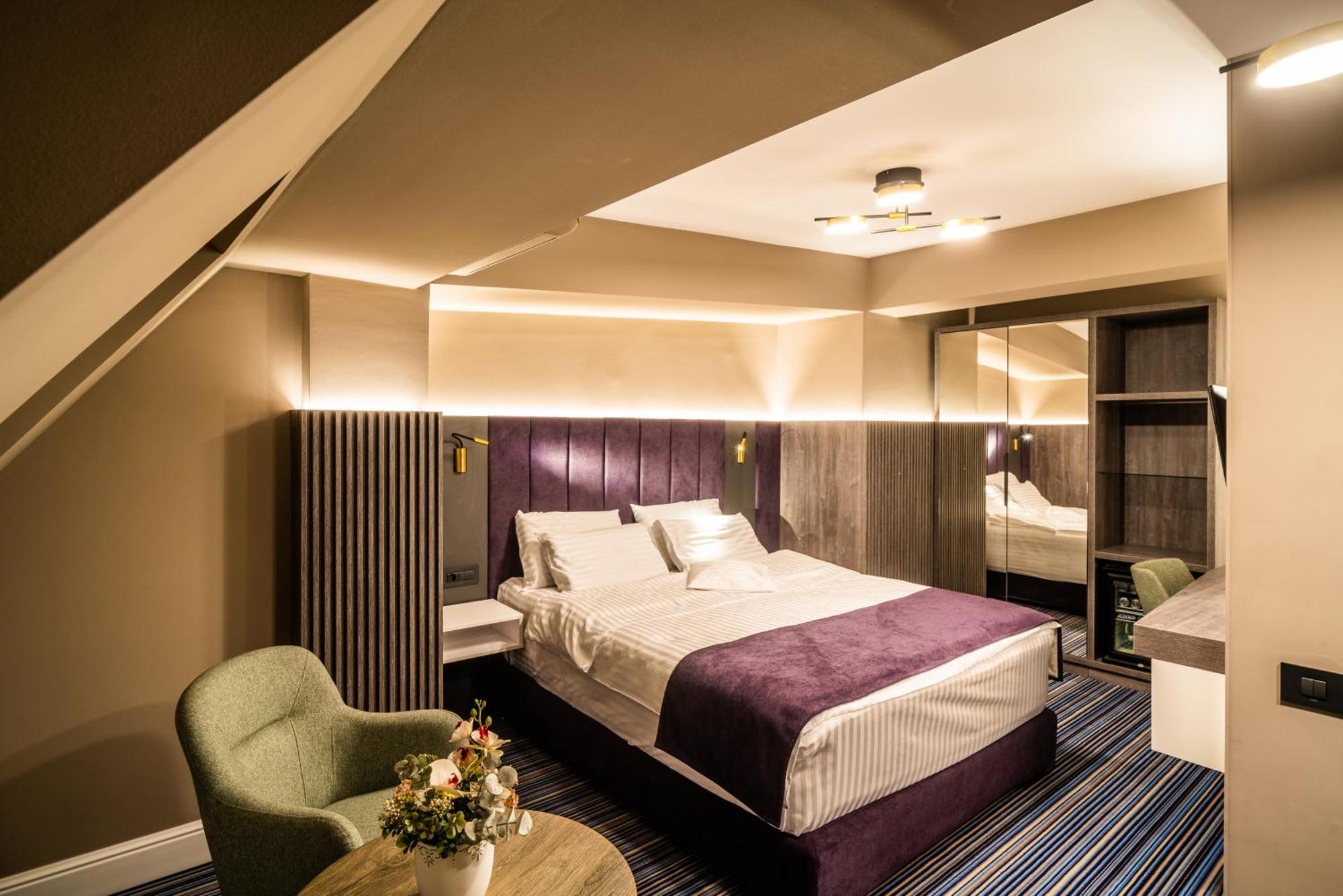 Hotel Anna Târgu Jiu Zewnętrze zdjęcie