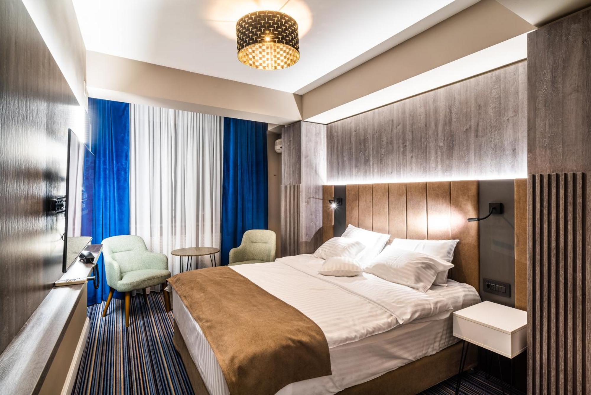 Hotel Anna Târgu Jiu Zewnętrze zdjęcie