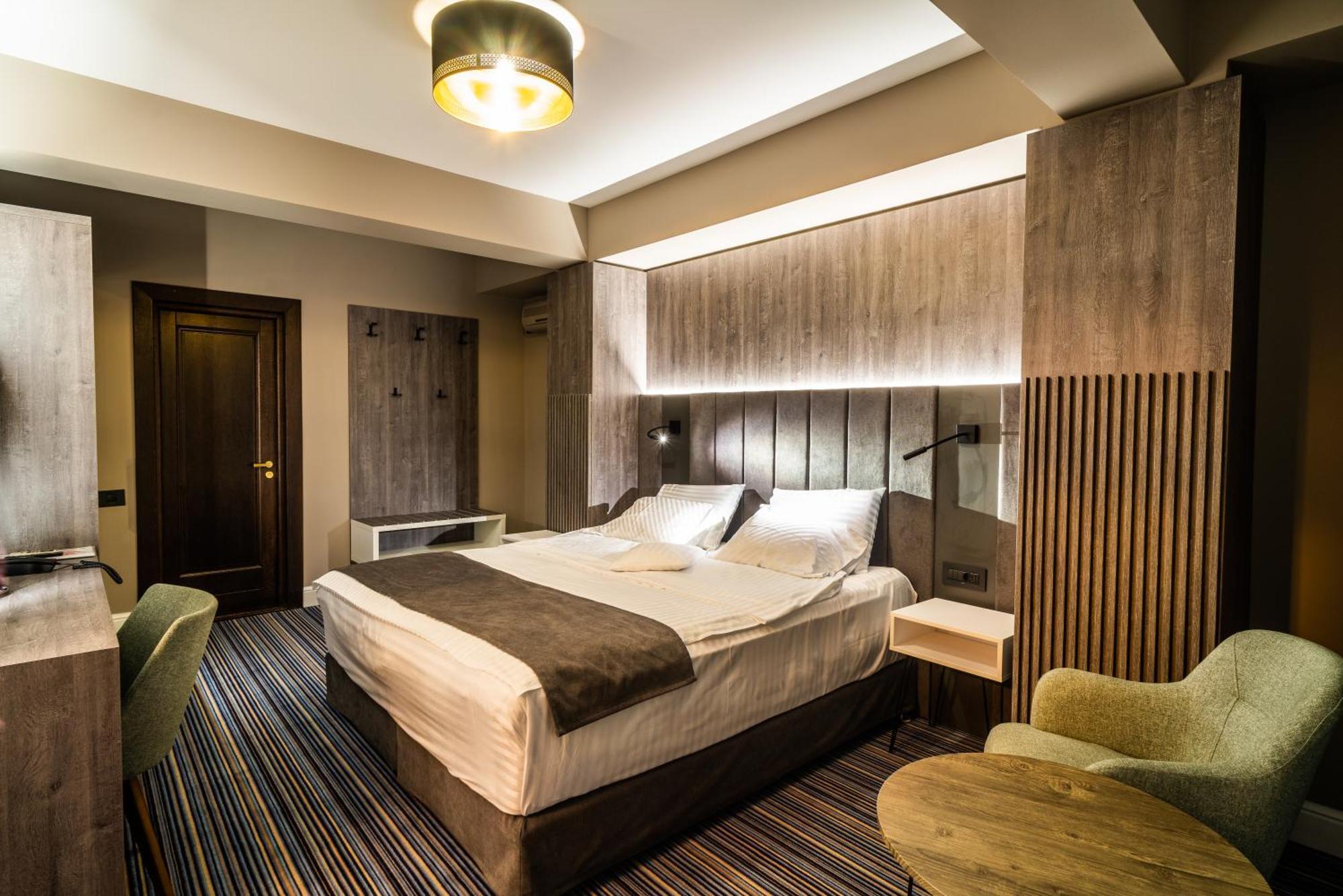 Hotel Anna Târgu Jiu Zewnętrze zdjęcie
