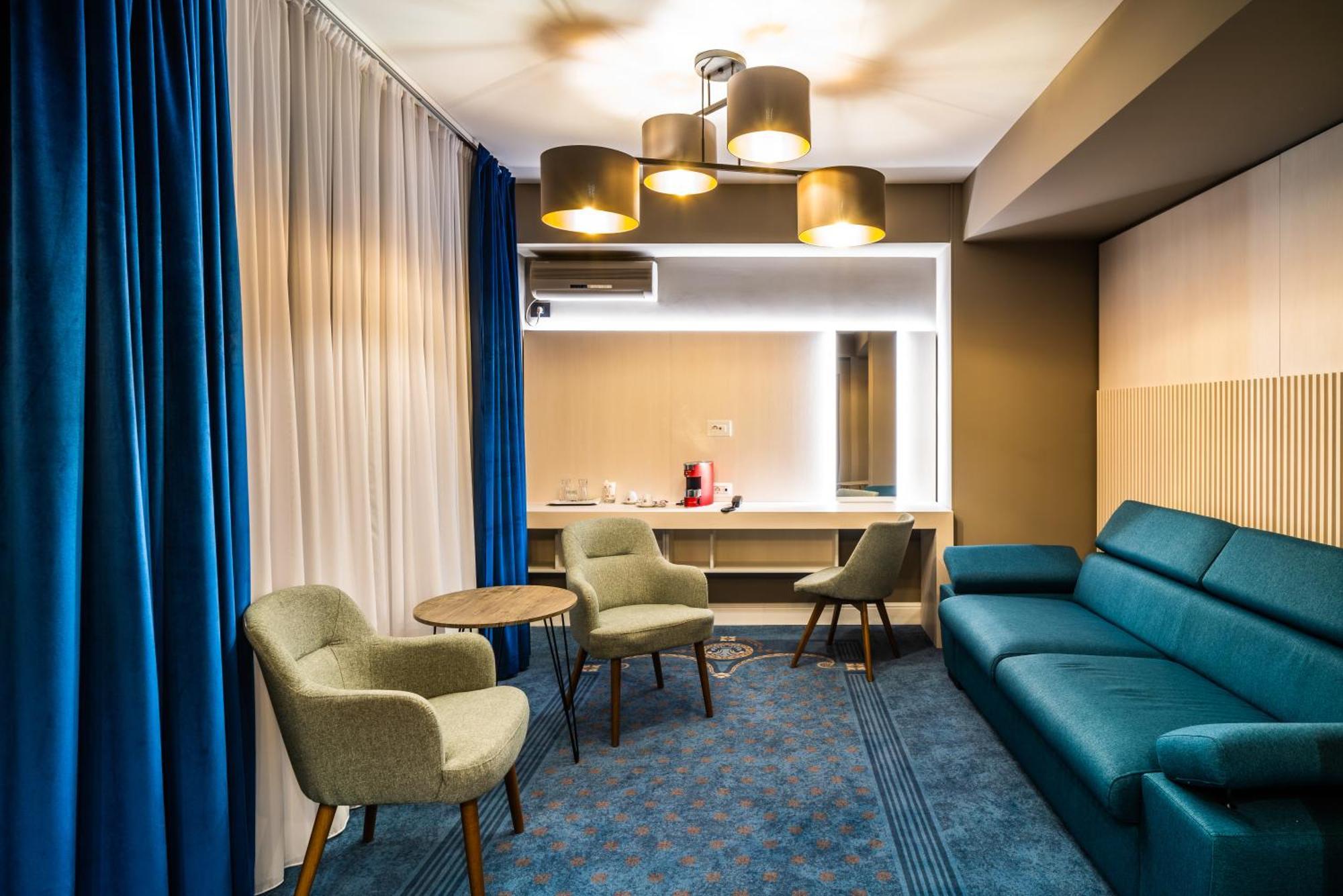 Hotel Anna Târgu Jiu Zewnętrze zdjęcie