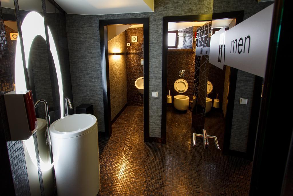 Hotel Anna Târgu Jiu Zewnętrze zdjęcie
