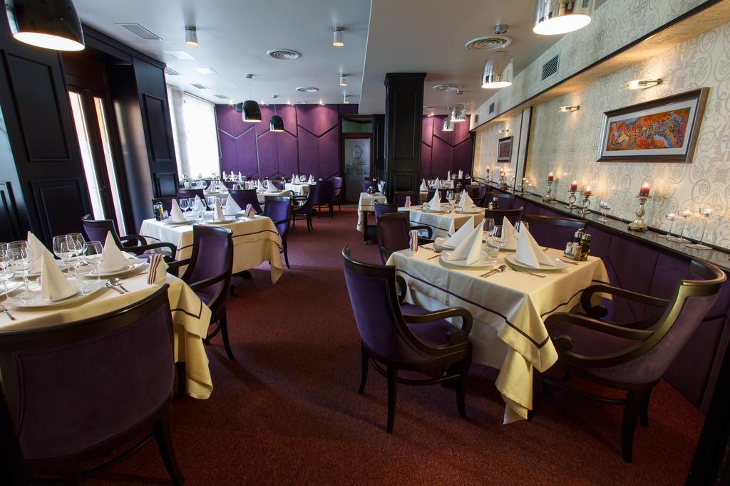 Hotel Anna Târgu Jiu Zewnętrze zdjęcie